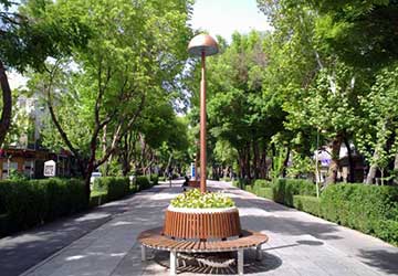 Chahar Bagh Street in Isfahan